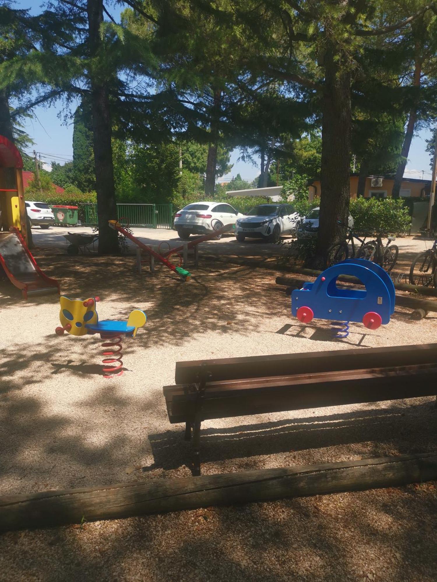 Holiday Park Mimoza Bašanija Exteriör bild