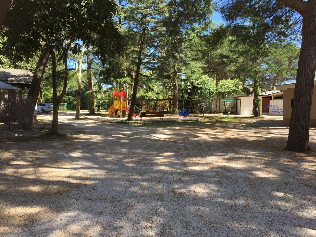 Holiday Park Mimoza Bašanija Exteriör bild