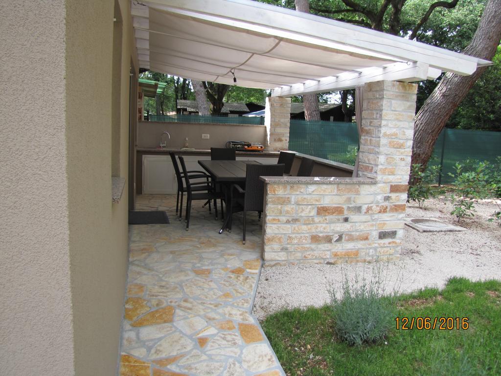 Holiday Park Mimoza Bašanija Exteriör bild